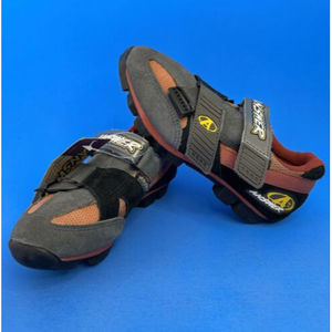 Answer Accelerator Cycling Shoe - Size 5.5 US - Euro 36